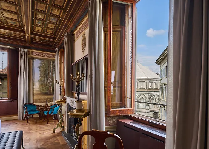 Duomo Luxury 4* Florens