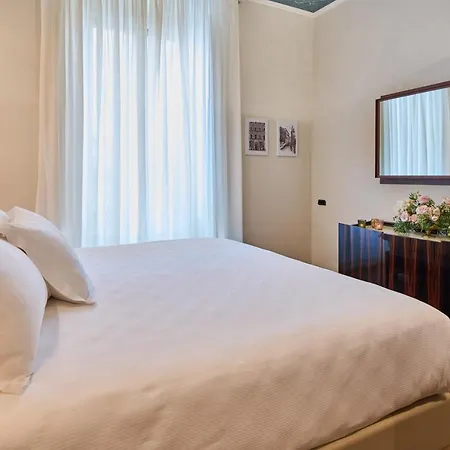 Duomo Luxury 4*